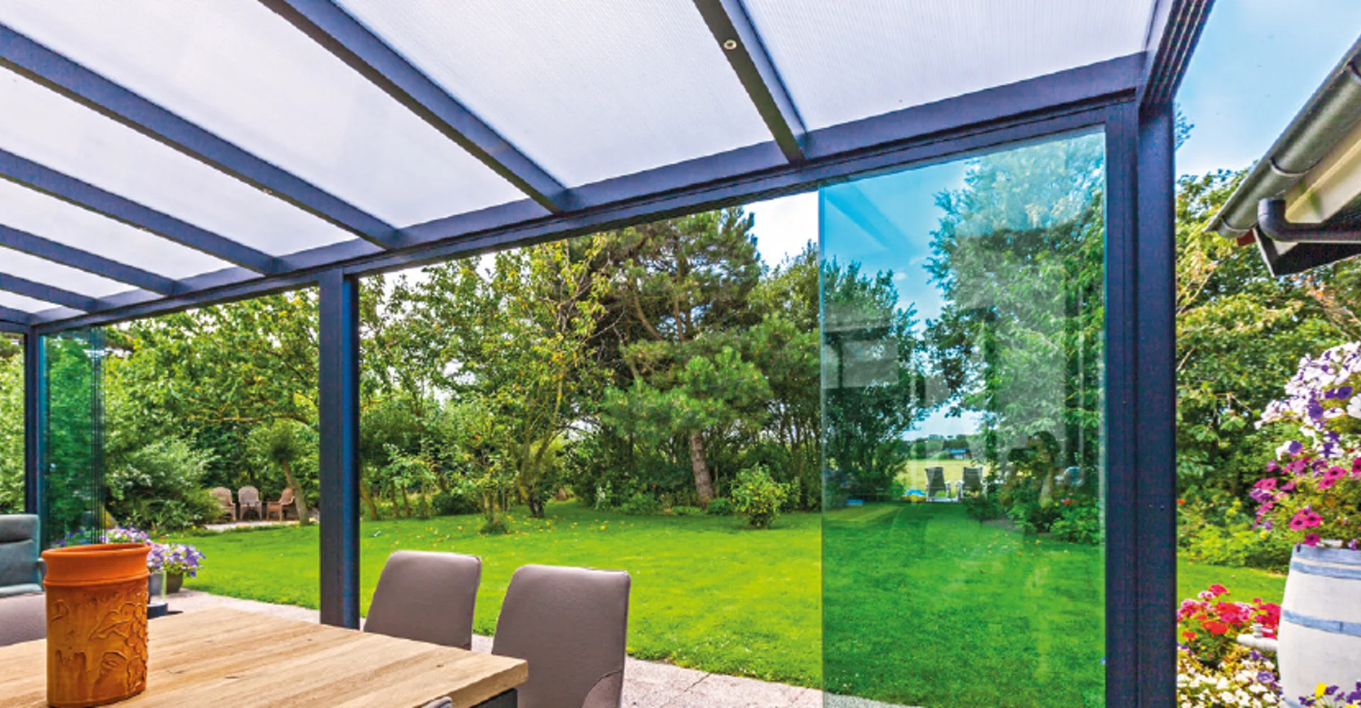 Ihre Terrasse, wetterfest überdacht